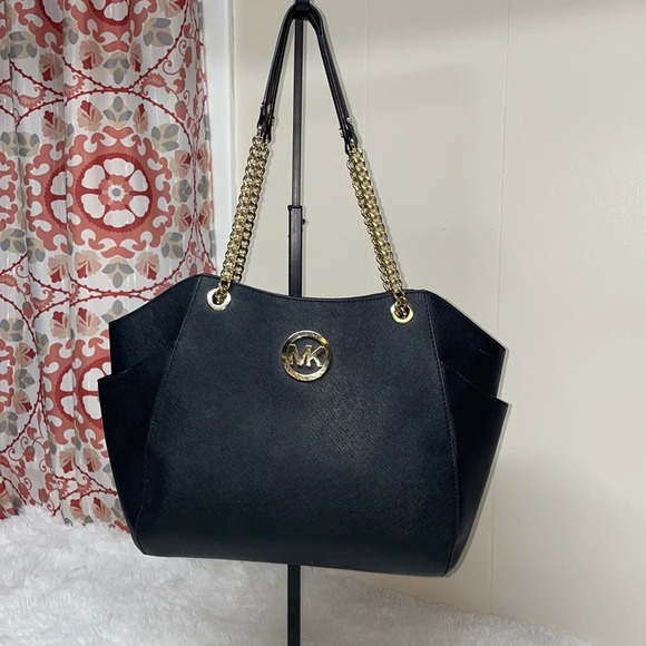 Micheal Kors Black Saffiano Leather Dome Bag - Picture 1 of 13